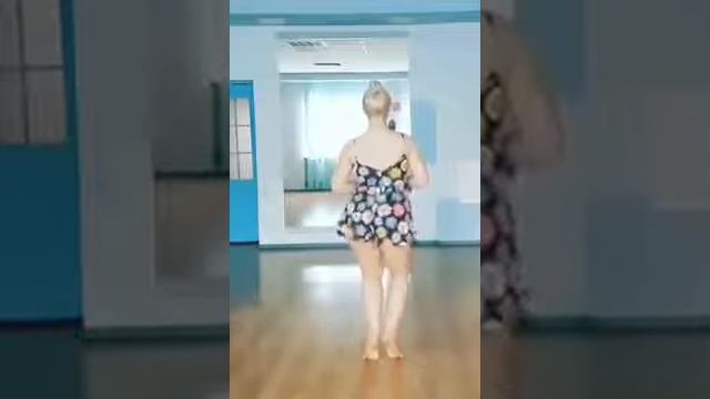 ЛУЧШИЙ ТАНЕЦ, ИСПОЛНЕННЫЙ ИСКЛЮЧИТЕЛЬНО ЖЕНСКОЙ ПОПОЙ смотреть онлайн