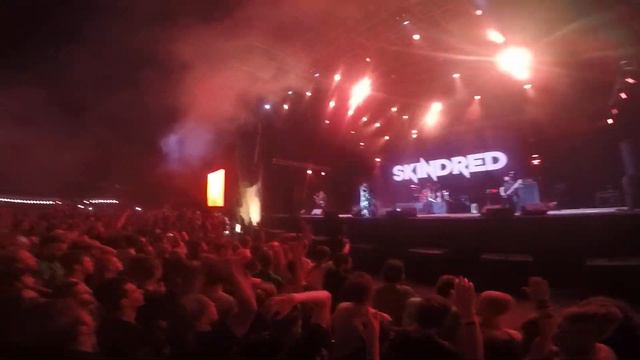 Skindred - Nobody live in FaineMistoFest (Файне Місто 2017) смотреть онлайн