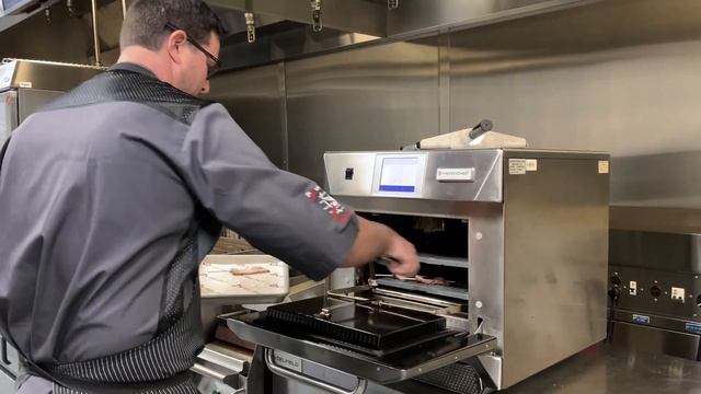 Merrychef® eikon® e4s - Decadent Duck Demo смотреть онлайн