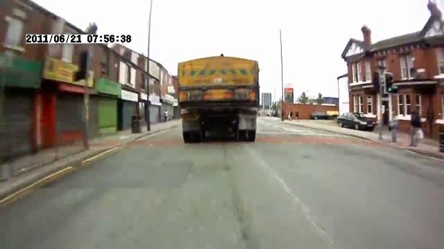 Drafting a tarmac truck смотреть онлайн