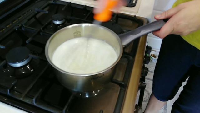 КАРАМЕЛЬНЫЙ МЕДОВИК С КЛУБНИЧНЫМ КУРДОМ. ЛУЧШИЙ РЕЦЕПТ МЕДОВИКА смотреть онлайн