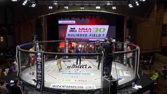 ДЕБЮТИРОВАЛ В ММА В 38 ЛЕТ - НИ РАЗУ НЕ ПРОИГРАЛ - Константин Ли – Александр Махнев смотреть онлайн