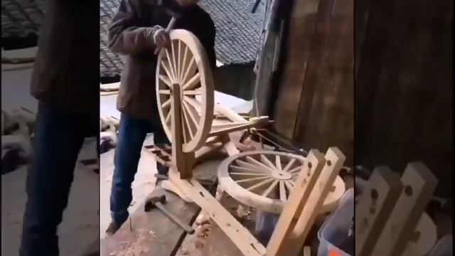 Лайфхаки .как сделать велосипед из дерева. смотреть онлайн