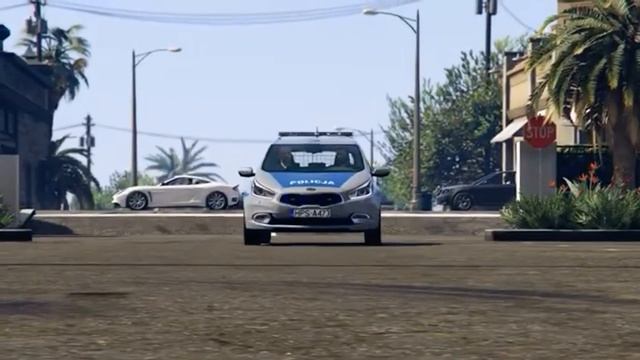GTA5 Prezentacja Radiowozów KIA CEDD SW w 5 wariantach смотреть онлайн