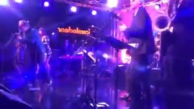 Tom Kenny killing it смотреть онлайн