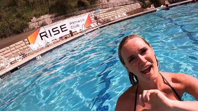 ? HUSBAND CHALLENGES WIFE TO FUN POOL PARTY GAMES ? FUN IN THE SUN POOL DAY IDEAS ☀️ SUMMER LOVE ❤️ смотреть онлайн