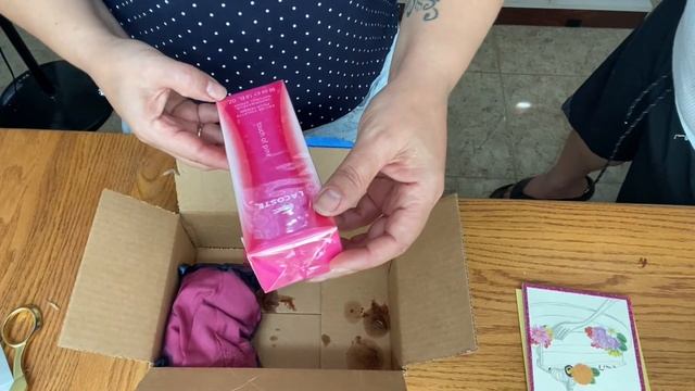Распаковка посылки! Сюприз! ###распаковкипосылок #Америка #подарки смотреть онлайн
