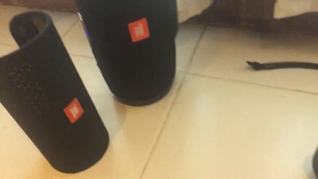 Jbl charge 3,jbl flip 3 super bass test смотреть онлайн