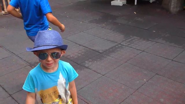 Best outdoor playground for kids/Мы- в Лоропарке/Гуляем по джунглям и на детской площадке смотреть онлайн