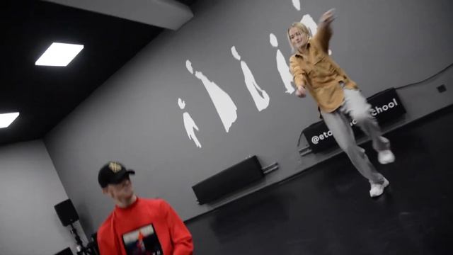 Герман Колмогорцев / Frank Ocean - Nights / Танцевальный мастер-класс проекта ADEPT / DANCE VIDEO смотреть онлайн