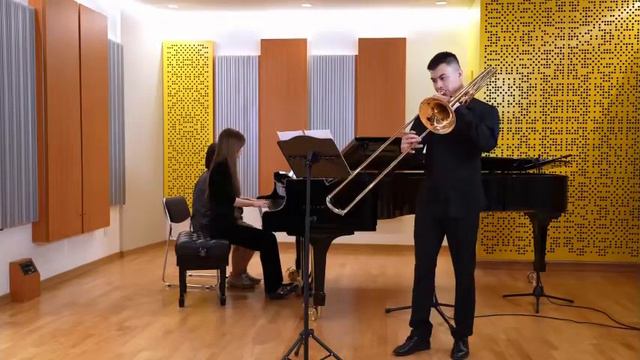 Fedinand David: Trombone concerto in E flat major op.4 The 1st 2st movt. смотреть онлайн