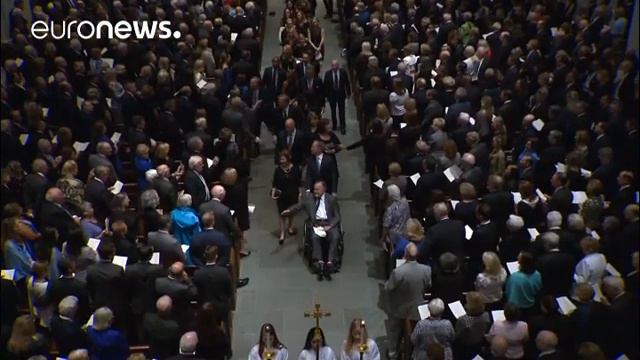 Texas: Letztes Geleit für Barbara Bush († 92) смотреть онлайн