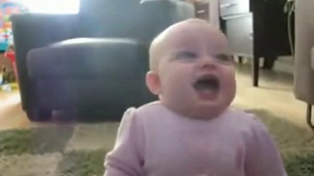 Звонкий смех младенца