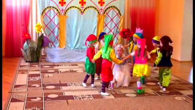 Танец гномов в детском саду.mp4 смотреть онлайн