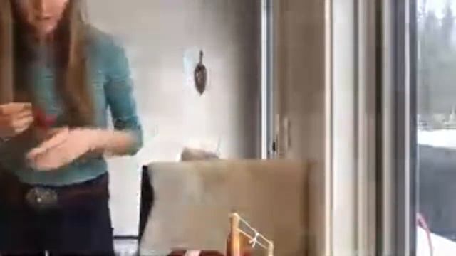 ЧДТ 13 марта 2022. Заправляем (снуём) нить основы в ткацкий станок. Часть 1. смотреть онлайн