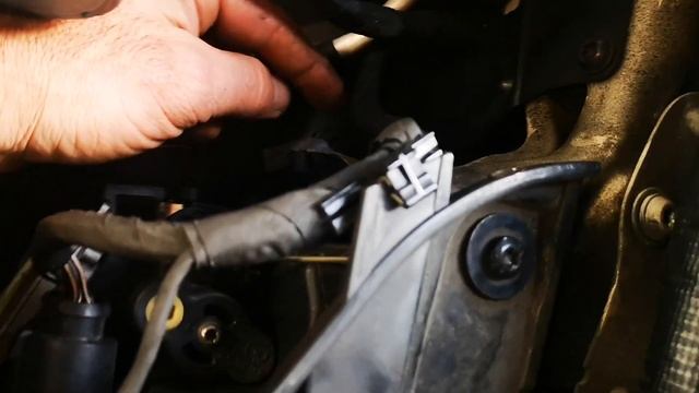 Changing Headlight Globe Audi Q5 Xenon headlight removal Audi смотреть онлайн
