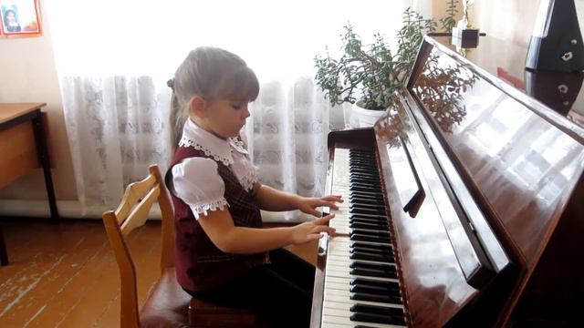 Нелина Ангелина 6 лет В.Любарский "Курочка" смотреть онлайн