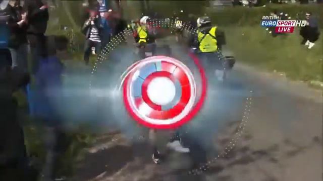 Jelle Vanendert involved in a crash Amstel Gold Race 2015 HD смотреть онлайн