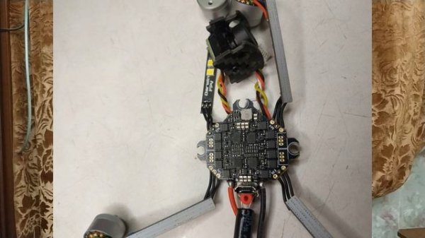 ✌️Сломался darwinfpv baby Не крутится  один из моторов #fpv