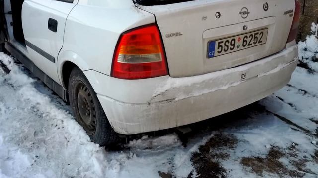 Opel Astra diesel cold start up смотреть онлайн