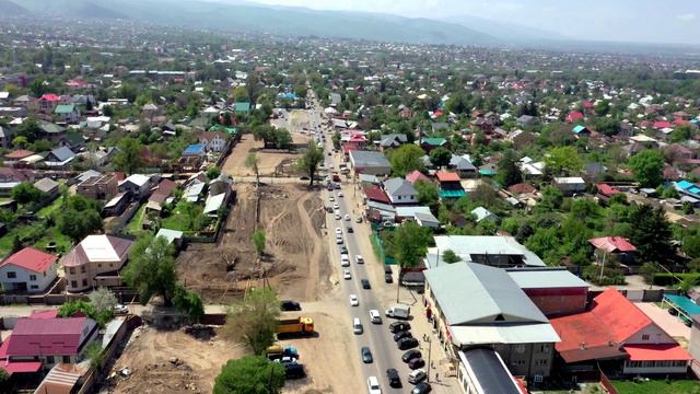 Алматы. Улица Жандосова от пересечения с ул. Саина в сторону улицы Ашимова, переход в ул. Кунаева смотреть онлайн