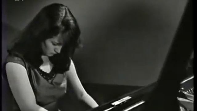 Liszt, Hungarian Rhapsody No.6, Martha Argerich 1966 смотреть онлайн