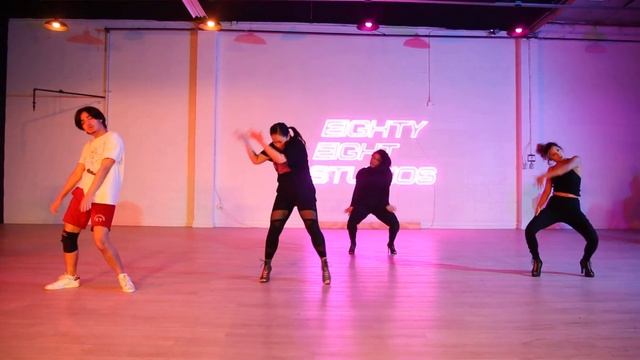 Heels Combo Doja Cat-Need to Know смотреть онлайн