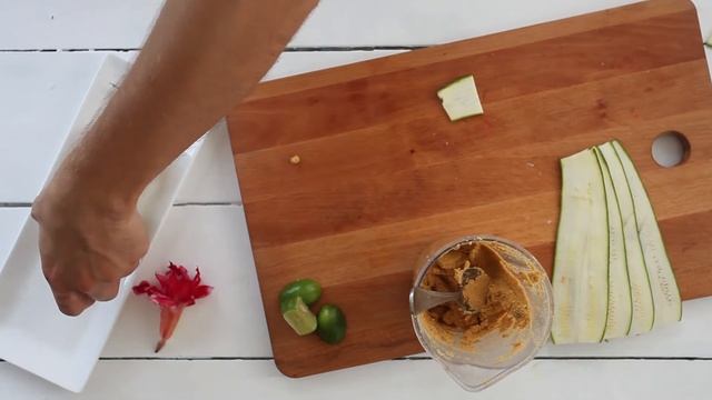 RAW / VEGAN / Цуккини ролл с морковью и грецким орехом смотреть онлайн