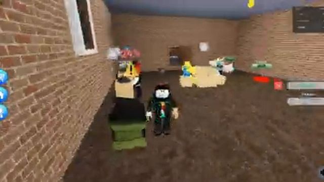 Как кормить мусором магната в игре Roblox FEEDING TRASH TO RICH PEOPLE TYCOON смотреть онлайн
