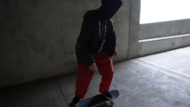 EVERYTHING COUNTS SKATE! PARKING GARAGE EDITION! смотреть онлайн