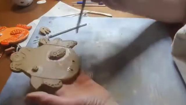 Керамика для детей. Игрушка-зверушка из глины. смотреть онлайн