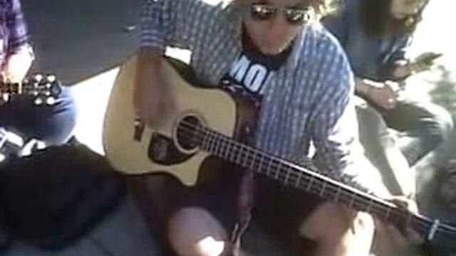 Californa Uber Alles - Uke/Acous. Bass Cover смотреть онлайн