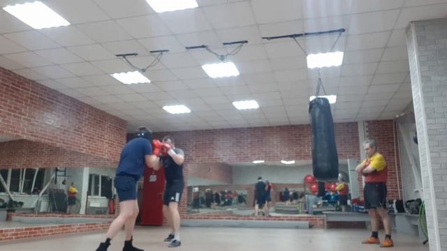 Спаринг бокс в спорт клубе Зона Силы смотреть онлайн