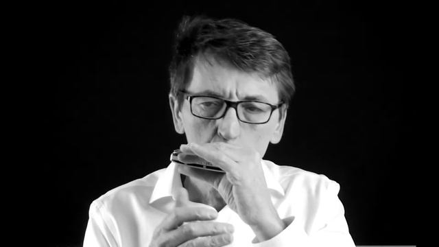 Bourree menuet JS Bach Harmonica смотреть онлайн