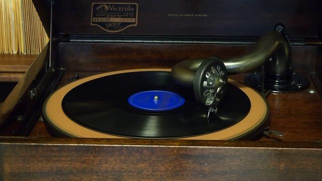 There's Rain In My Eyes / Fletcher Henderson and his Orchestra смотреть онлайн