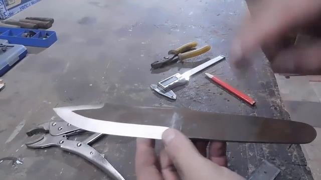 Метательный нож, сделал по-быстрому из циркулярки