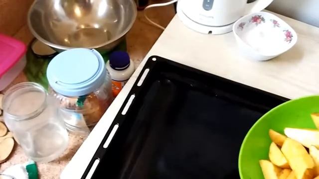 Картофель запеченый в духовке с кожурой смотреть онлайн