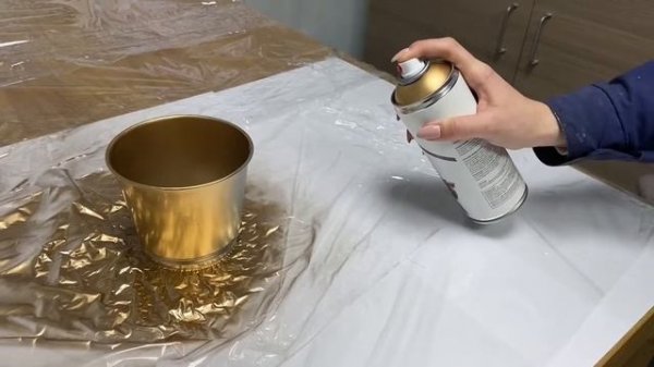 Обновление цветочного горшка с помощью декоративной эмали Elcon Металлик в аэрозоле