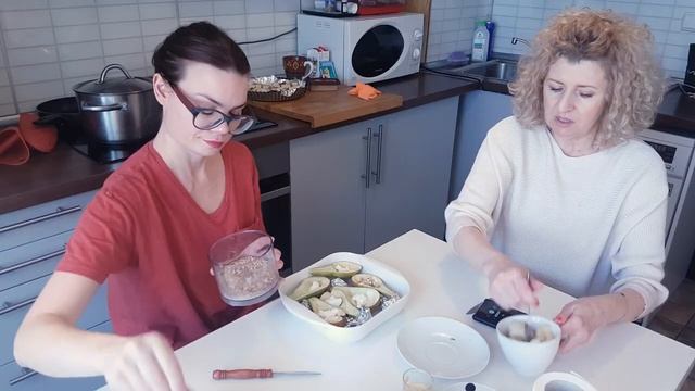 Груша десертная, выдолбленная - "ТИПА КУЛИНАРНОЕ ШОУ №1" смотреть онлайн