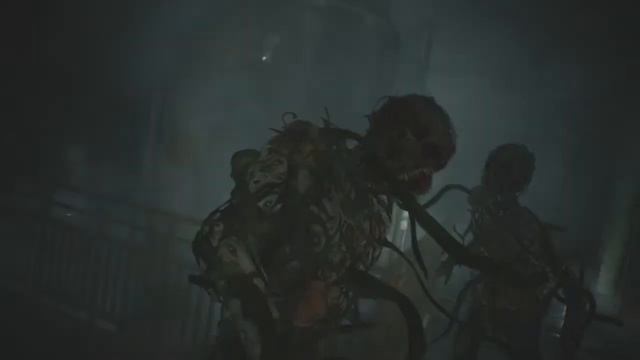 Leon gets attacked by a Ivy Zombie смотреть онлайн