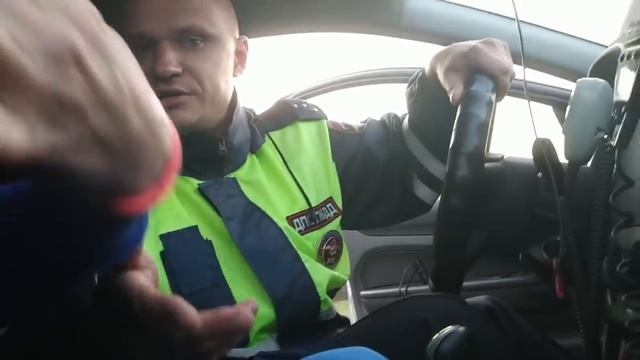 Убрал мусор с дороги и мусор обиделся! Задержание, Москва 09'2018 смотреть онлайн