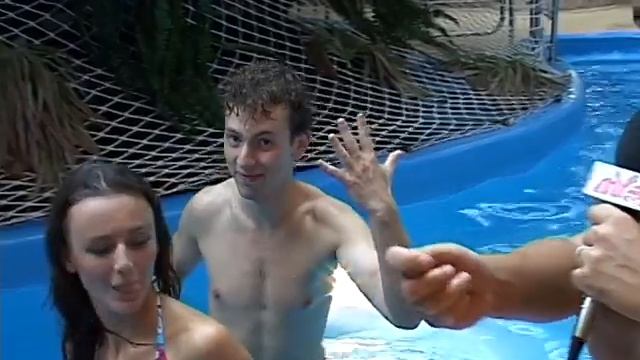 Подарил кольцо.avi смотреть онлайн