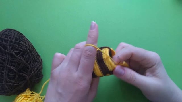 ПЧЁЛКА 2 часть (тело, ручки) Вязаная крючком игрушка амигуруми. Подробный мастер класс. смотреть онлайн