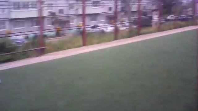 Пытаемся закрутить мяч смотреть онлайн