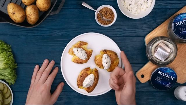 Рецепт картофельного канапе с сельдью и творожным соусом смотреть онлайн