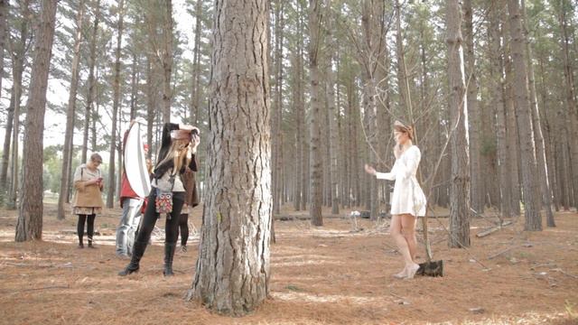 'White Whispers' photo shoot published in 'A Fashion Friend' смотреть онлайн