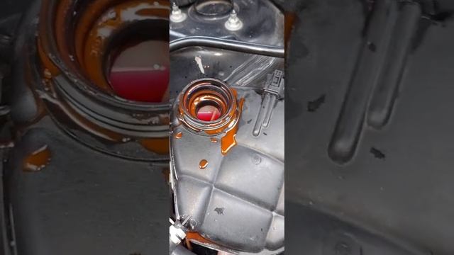 МЛ 164 om 642 Лопнул патрубок охлаждения. смотреть онлайн