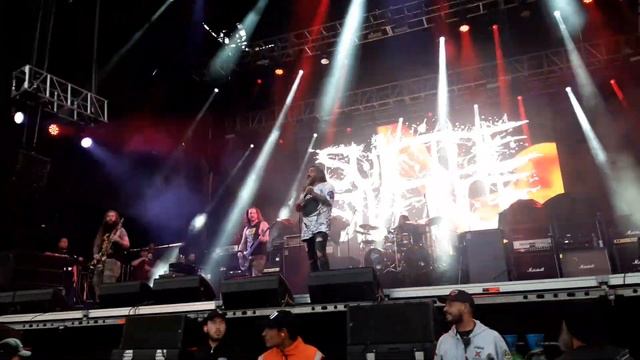 Suicide Silence - Thinking In Tongues (Live at Knotfest Colombia, 2022) смотреть онлайн