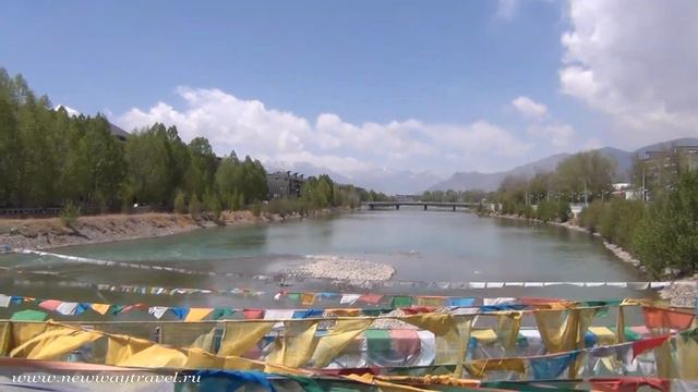 Приток реки Кичу в Лхасе смотреть онлайн