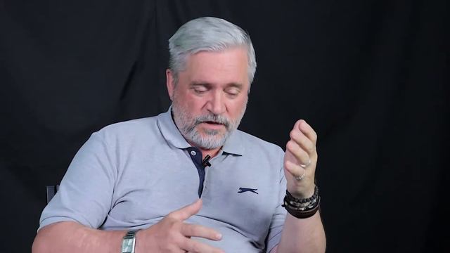 Интервью сценариста-режиссера Андрея Купарева смотреть онлайн